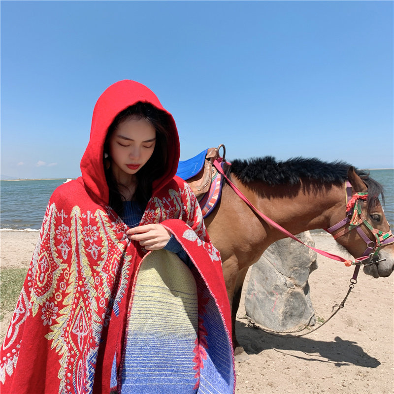 民族风旅游斗篷披风带帽加厚保暖秋冬红色女O士茶卡盐湖大西北拍