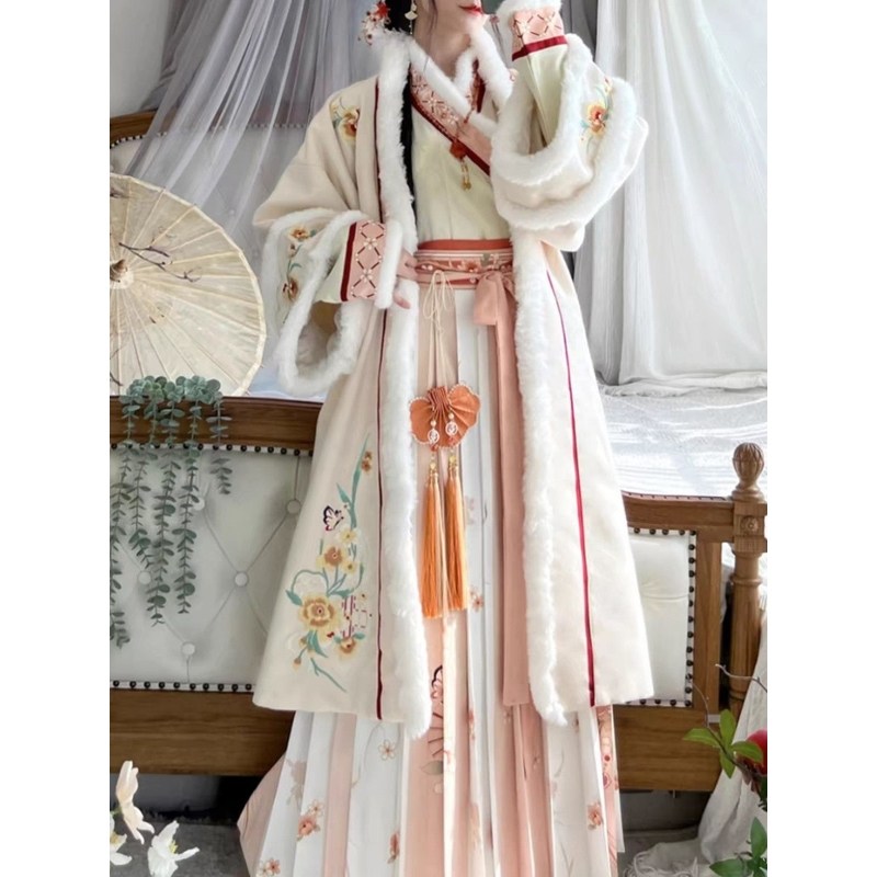 原创正品冬款加厚宋制汉服女对襟明制长袄交领百褶裙日常加绒套装