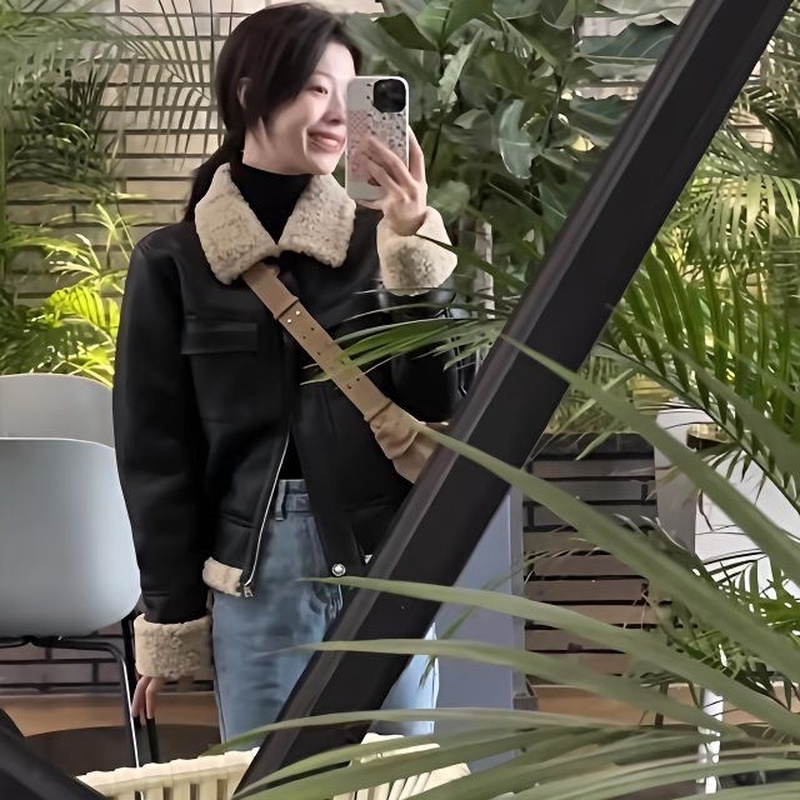 美式复古皮衣女2025春秋季韩版气质洋气加厚拼接翻领皮毛一体外套