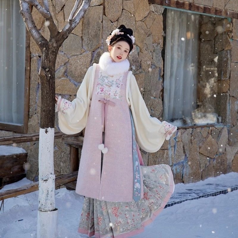 七月夕原创汉服秋冬款松山煮雪立领短衫明制长比甲马面裙国风套装