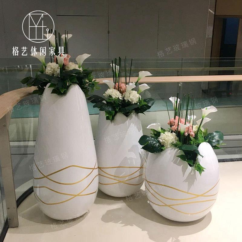 玻璃钢花盆椭圆线条彩绘花器商场酒店写字楼简约创意蛋壳造型美陈