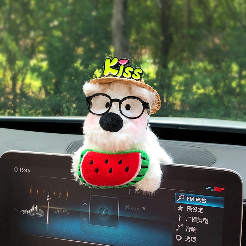 202新款西高地汽车屏幕摆件车载中控屏趴趴公仔装饰小狗车内饰品