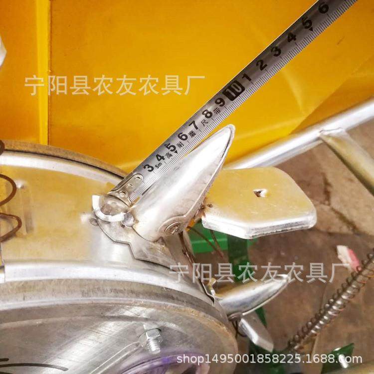 鸭嘴播种机人力手推玉米豆花生播鸭大嘴播精种机,农机/农具/农膜,播种栽苗器/地膜机,淘宝优惠券,粉丝福利购,淘宝优惠卷
