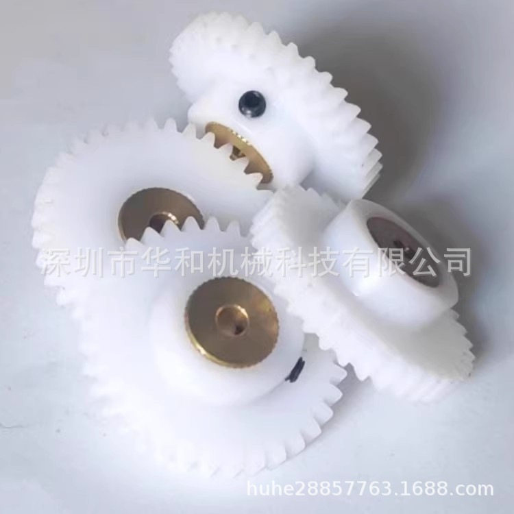 批量现货1模70齿外径72POM塑胶尼龙铜套凸台直齿轮耐磨可来图定