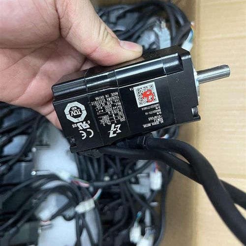 (议价)安川100W伺服电机SGM7J-01AFC6S,成色新,日期