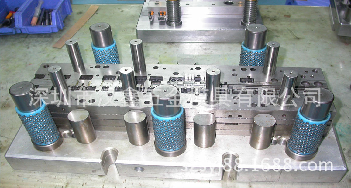 光纤连接器模具防水接头模具光纤跳线连接器散件模具