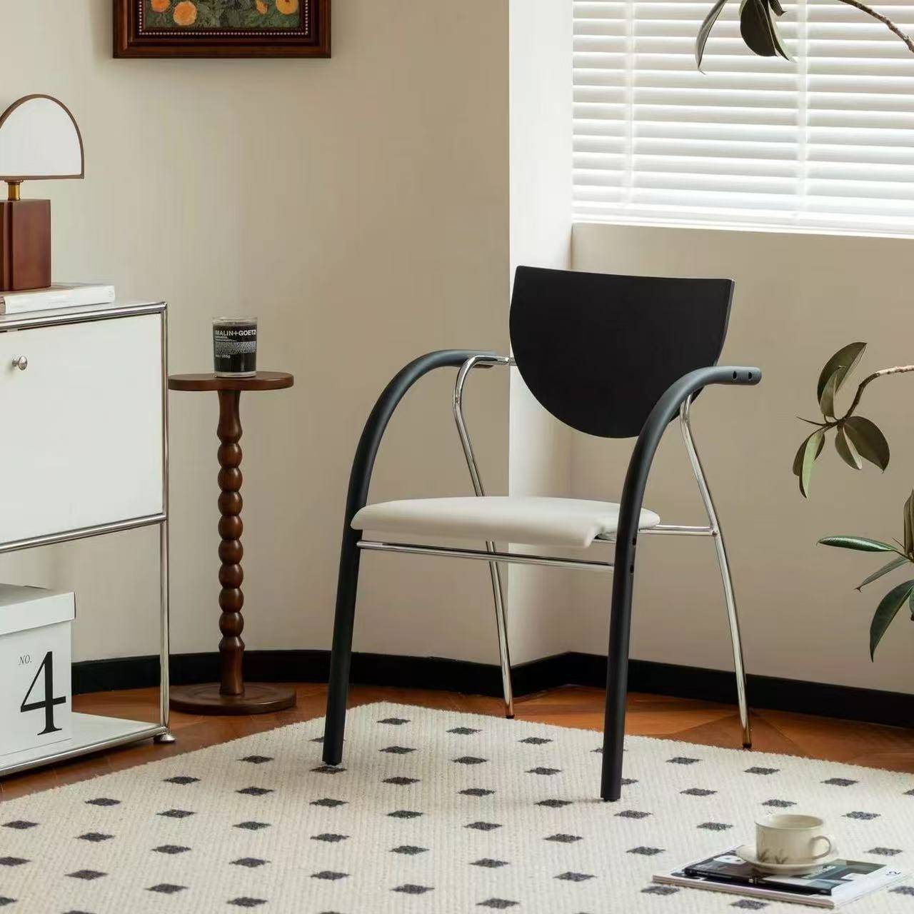 飞扬中古设计师餐椅家用简约轻奢休闲椅子网红靠背椅靠背扶手椅