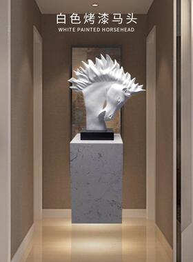 现代简约白色树脂烤漆马小品室内软装样板房酒店大堂客厅马头摆件