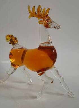 工艺硼硅玻璃鹿造型酒瓶酒意创高鹿形透IIP明玻璃瓶