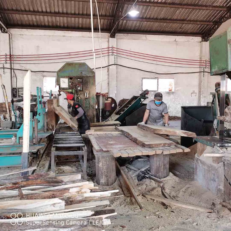 梅 重型钳制工作桌木制钳工台原木工具桌虎钳维修桌模具木台