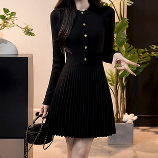 黑色小香赫本风连衣裙子女秋冬季2025年新款小个子高级感秋冬穿搭