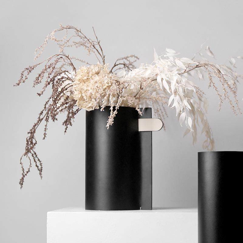 代轻皮革装玻璃奢花瓶水培花器样JSV板间售楼处花插现摆件家居软