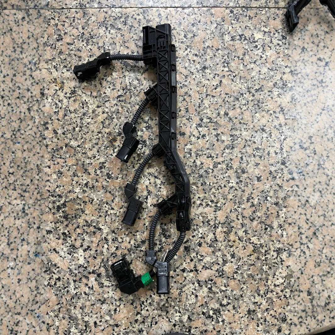亚洲龙凯美瑞陆放凌放荣放A25喷油嘴线束82125-0E070发动机