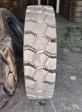 1400R24港口叉车正面吊堆高机IND-4花纹真空钢丝工程机械轮胎