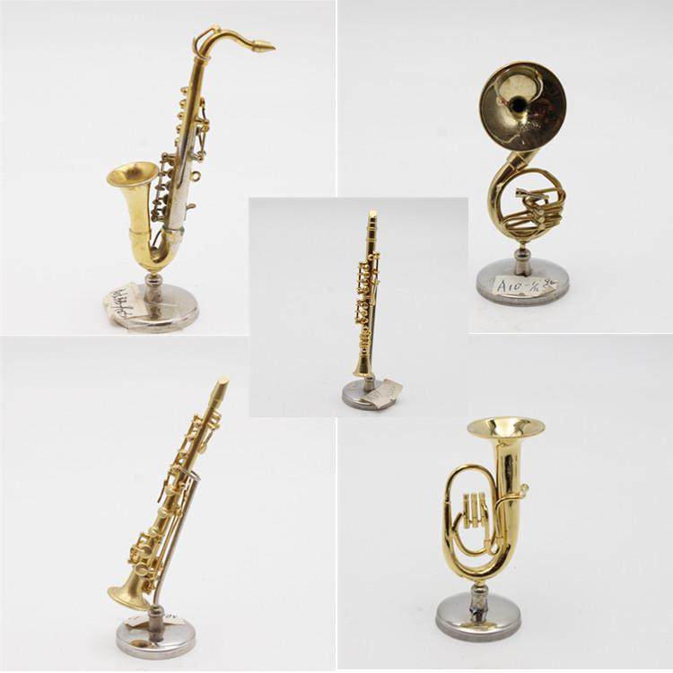 dollhouse微缩袖珍迷你铜制乐器萨克斯小圆太阳号场景拍摄摆