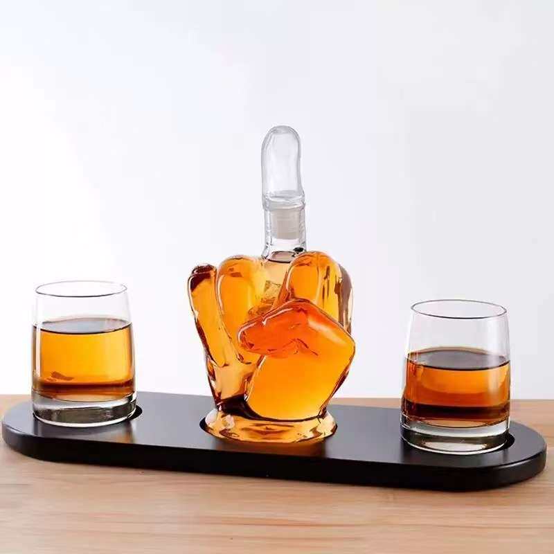 中指威士忌造型拳头倒酒器异形酒瓶盛酒器威士忌瓶醒酒器手指杯