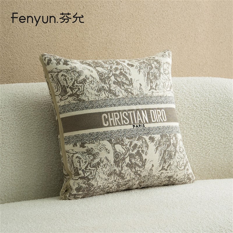 芬允【法式】卡其色沙发两用抱枕被客厅靠枕午睡毯二合一折叠被