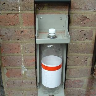 厨房可乐罐 2.5L大型易拉罐压罐器压缩机 1.5L压罐器 can crusher