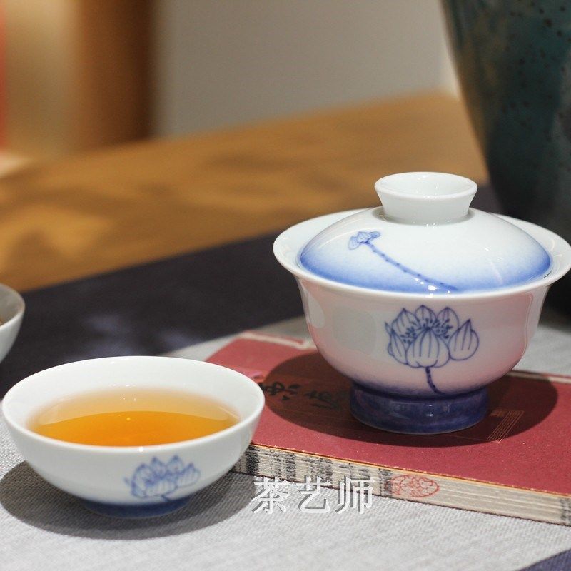 京德茶器贵和祥茶具青花瓷釉下彩茶杯陶瓷如意莲家用三才高脚盖碗