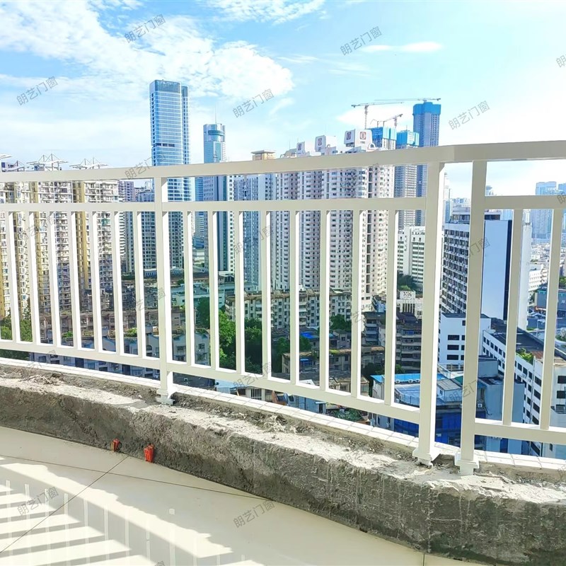深圳30不锈钢栏杆阳台护栏钢化玻璃扶手围栏室内窗防护香港定制