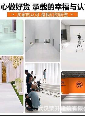 纯白色铺pvc地板CSA革防水板泥地直接舞台展厅塑胶地垫加厚耐磨地