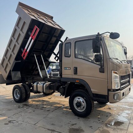 豪沃轻卡载货车 4 驱右舵驾驶室出口非州