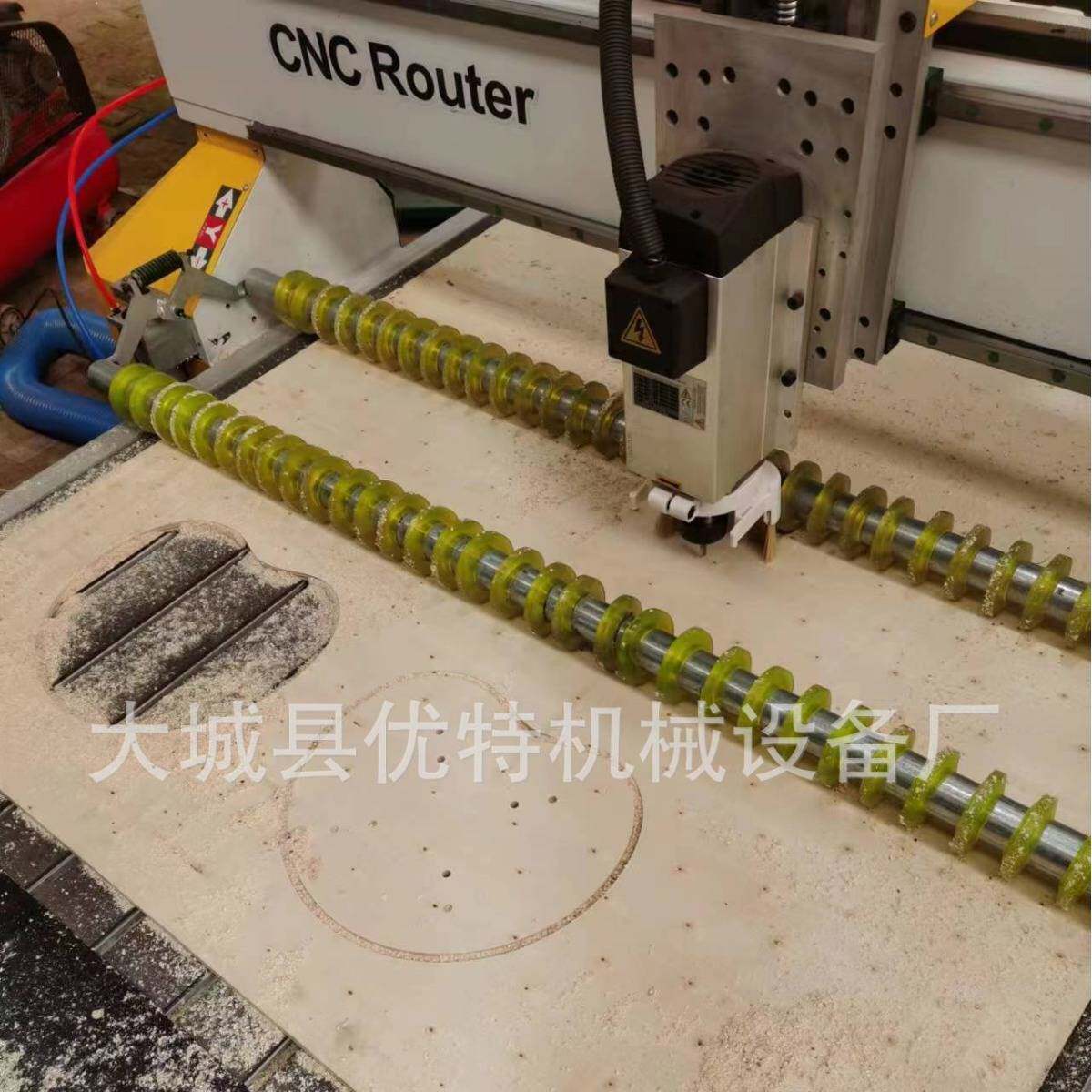 1325锯盘数控切割机 石膏板密度板木工 雕刻切割机塑料数控雕刻机
