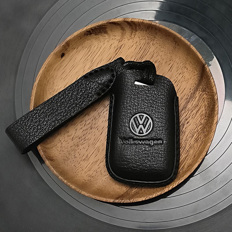 适用大众途观探岳途昂cc捷达帕萨特迈腾高档商务汽车钥匙包扣壳