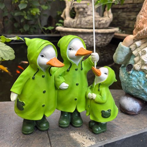 22cm树脂鸭子一家三口打伞花园装饰摆件儿童房间卧室家居软装