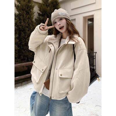 白色系休闲工作服外女20IOE25秋冬新U款米小套个子加厚皮毛G韩N一