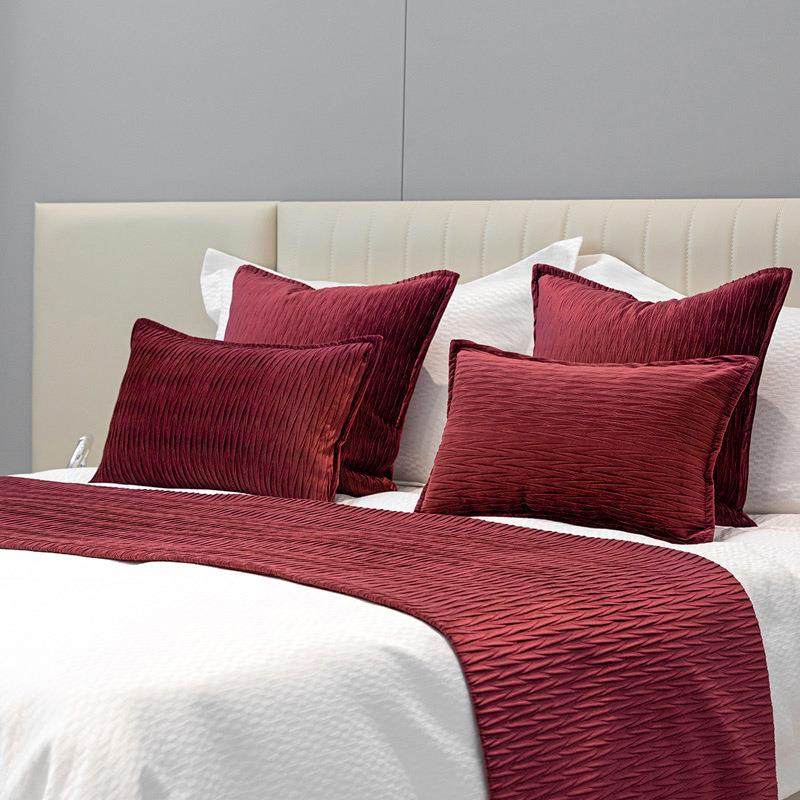 轻奢复古红色床品套件酒店民宿床尾巾大靠枕样板间床旗抱枕腰枕套