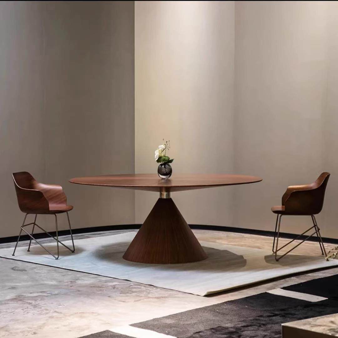 飞碟餐桌北美设计师网红客厅意式极简别墅民宿大平层极简实木圆桌