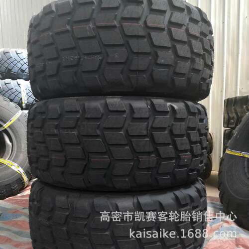 厂家供应 油罐运输车轮胎525/65R20.5 油田悬浮宽体工程轮胎