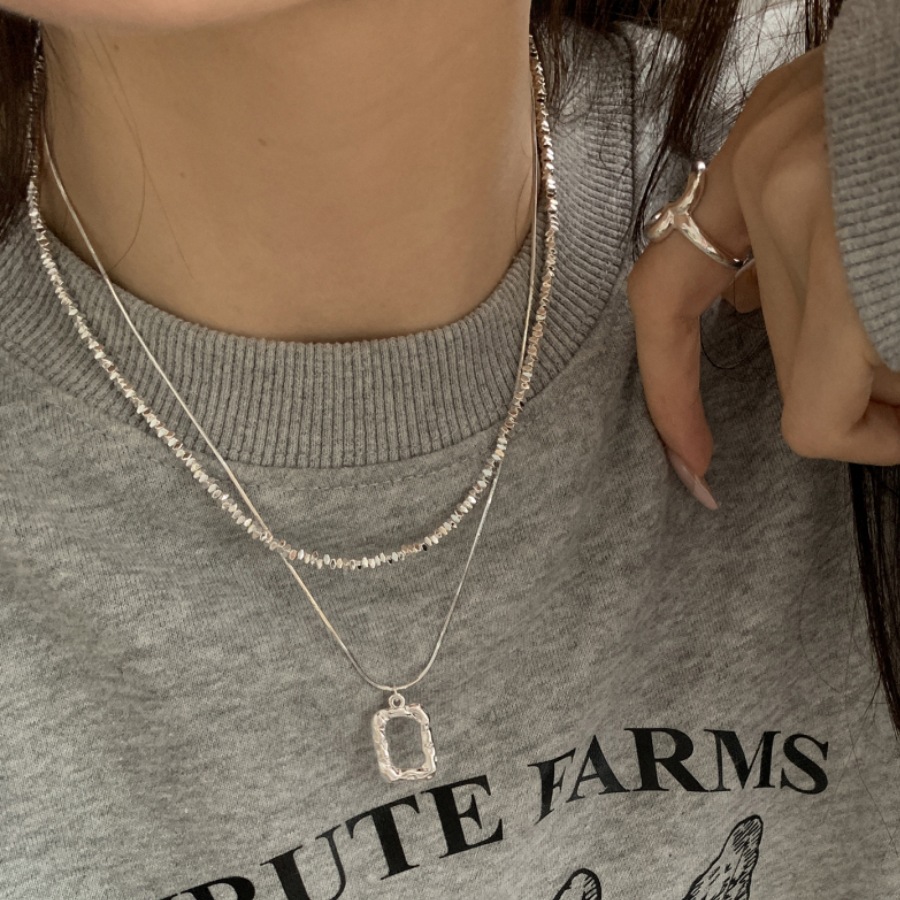 清冷感轻奢碎银子双层项链方框