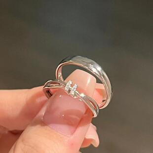 爱意交织莫比乌斯环戒指精致时尚轻奢新款情侣指环简约个性戒饰品