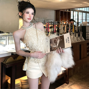 毛绒挂脖上衣包臂半身裙套装 气质御姐风穿搭一整套女2025冬季 新款