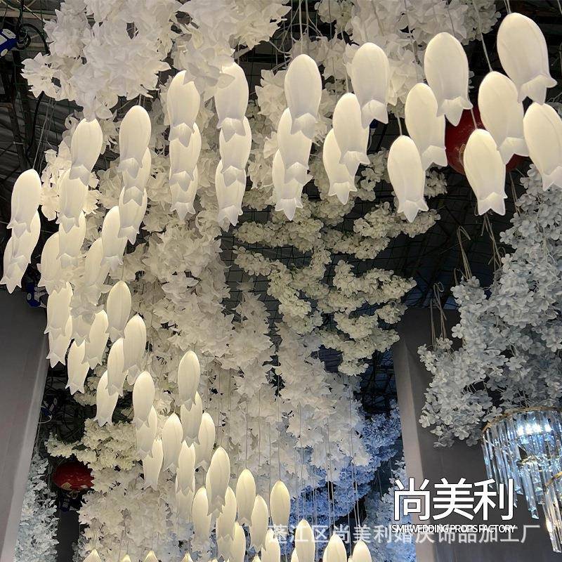 新款奶白色水仙花婚庆吊顶装饰灯婚礼商场门店场地布置道具吊顶灯