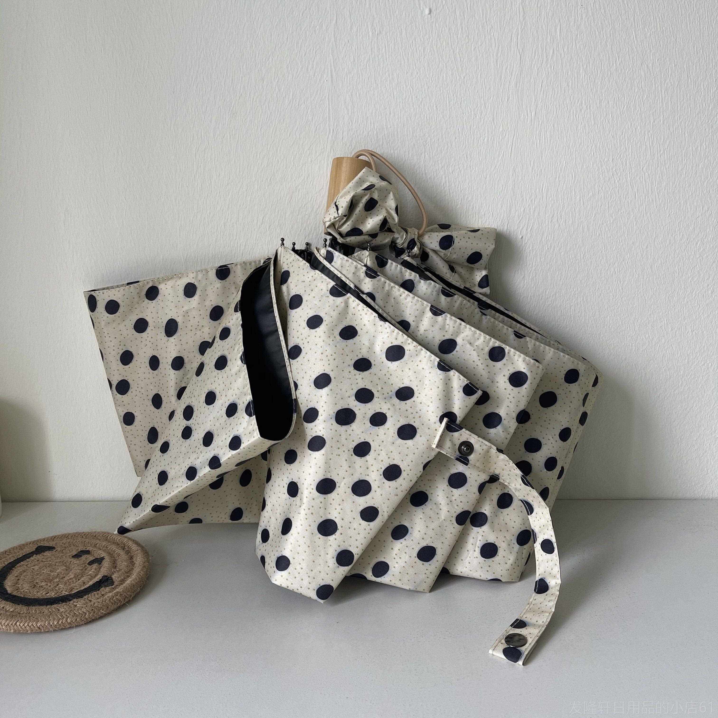 高档mso日h系文艺小清伞新波动点复古折叠自学生便携轻量木柄太阳