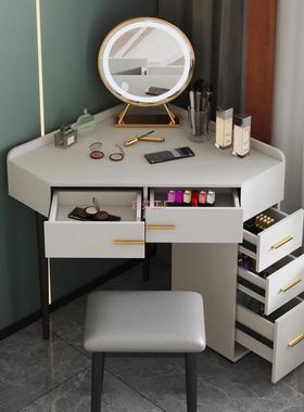 型化桌新款出租屋角三形转角梳妆台小户妆女型生卧室化GNU妆台