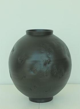 中式侘寂风覆古黑色粗陶陶罐客厅陶瓷花瓶摆件酒店博古架软装饰品