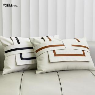 现代约枕棕简色白色回字YWW形皮革腰板长方形酒店轻奢样房靠枕靠
