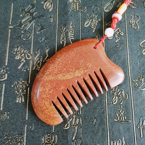 一物一图天然泗水富贵红砭石梳子刮痧板经络梳头部按摩原石打磨