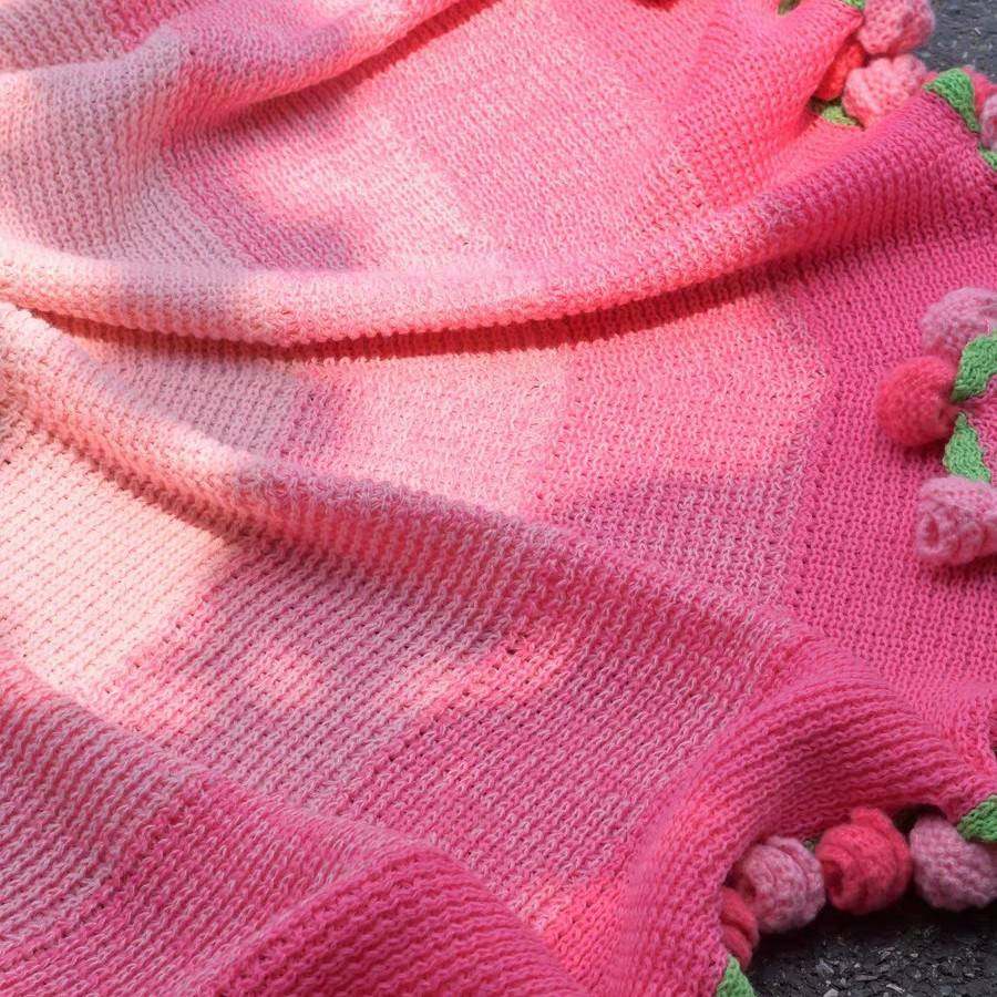 玫瑰花束毯子手工编织成品毛线毯团钩织花朵毛毯花勾针毯送女朋友,玩具/童车/益智/积木/模型,垂直悬浮玩具,淘宝优惠券,粉丝福利购,淘宝优惠卷