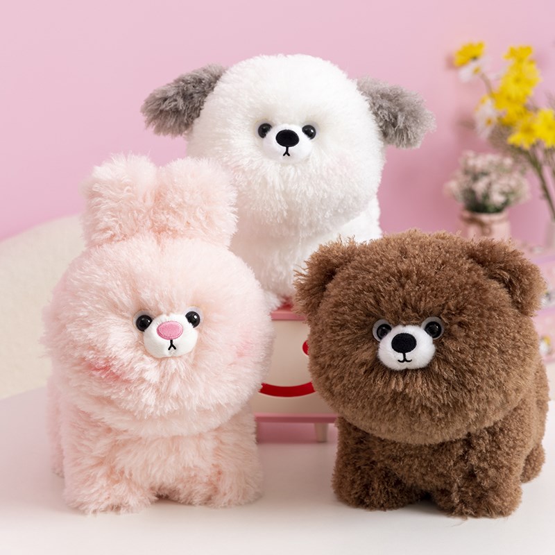 创意卡通汽车抱枕车载抱枕可爱小趴狗汽车饰品摆件汽车竹炭包公仔