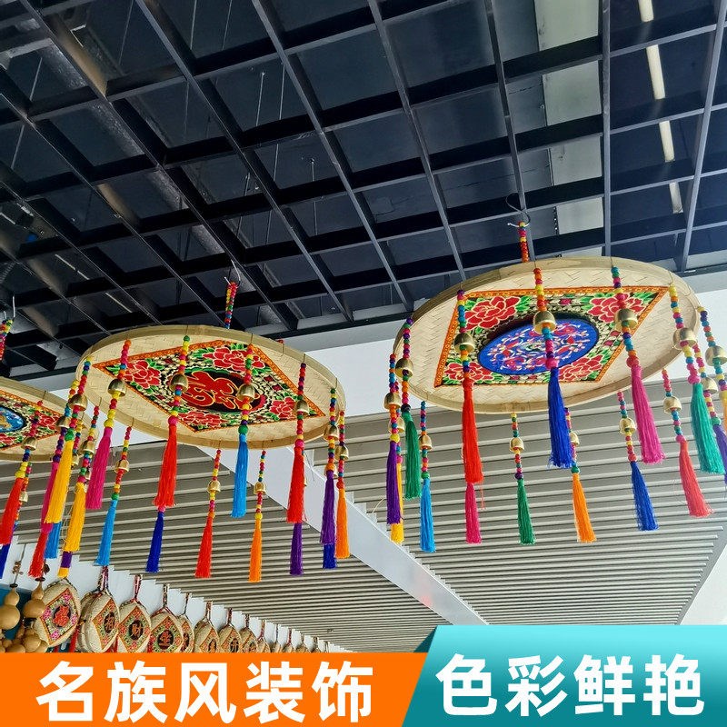 民宿云南花朵民族风创意饭店吊顶装饰刺绣特色农家乐天花板挂饰