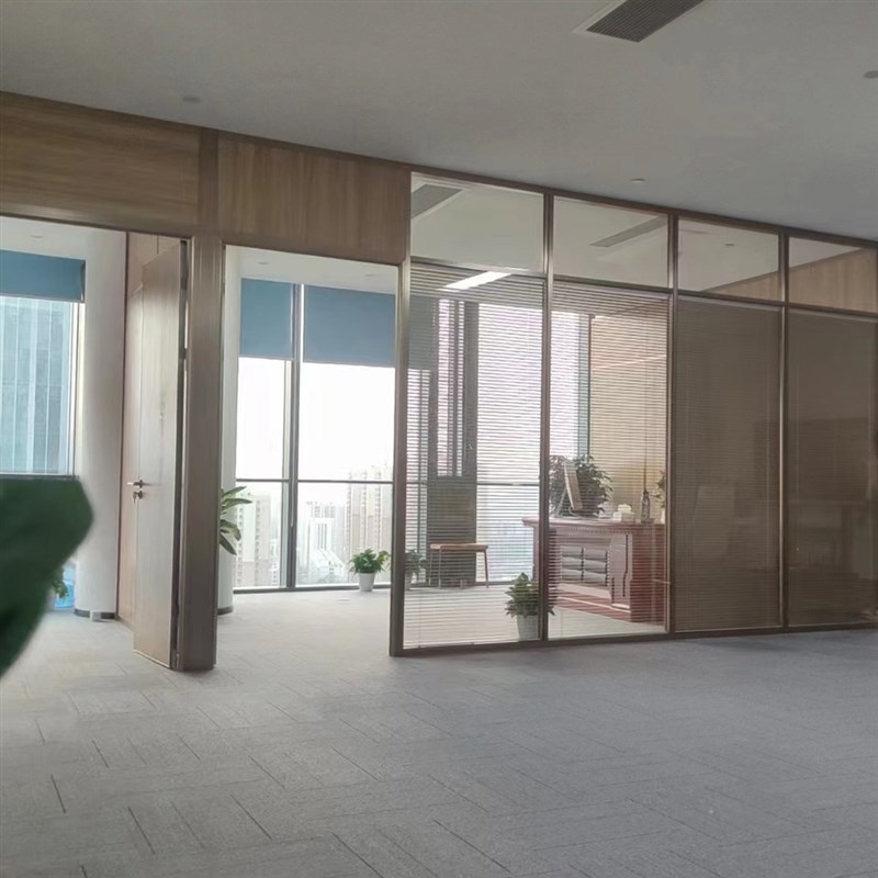 深圳广州办公室高隔简约写字楼铝合金单层百叶隔墙全景钢铝玻璃