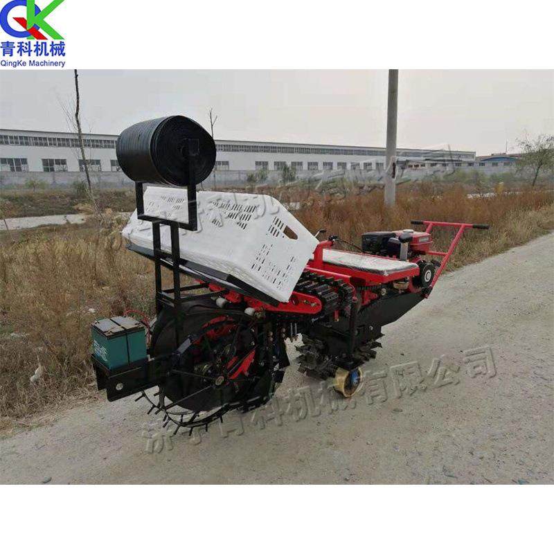 乘坐式两行大葱移栽机农GUZ用苗葱种植机40马式力牵引秧苗栽种机