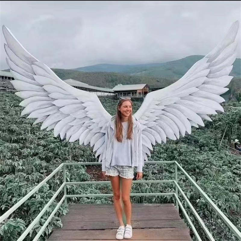 户外网红玻璃钢超大翅膀雕塑