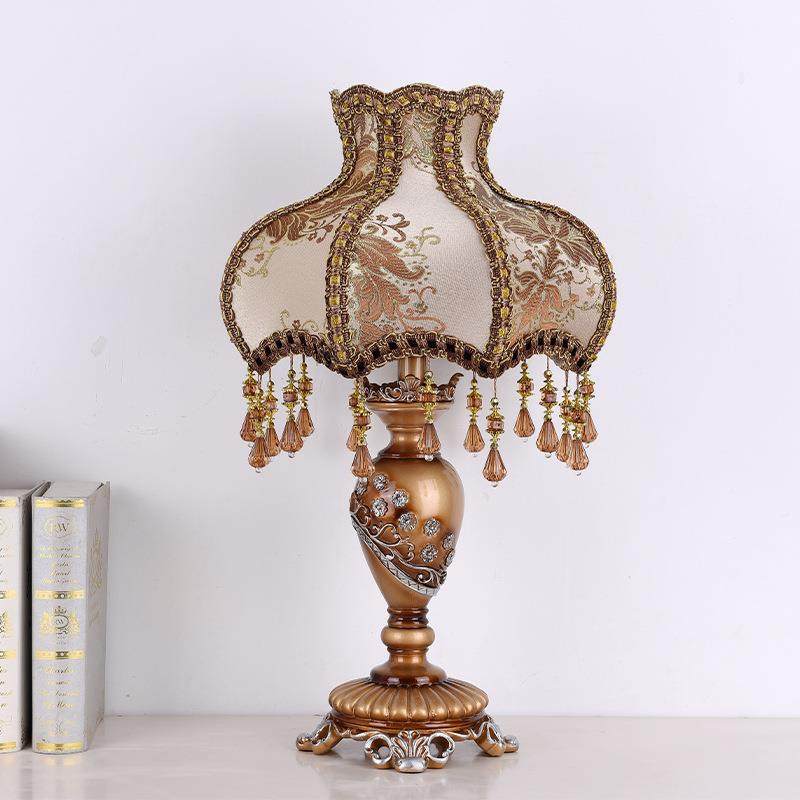 欧浪式台灯卧室调床头柜温馨漫灯家用创9502-204意台灯结婚可光