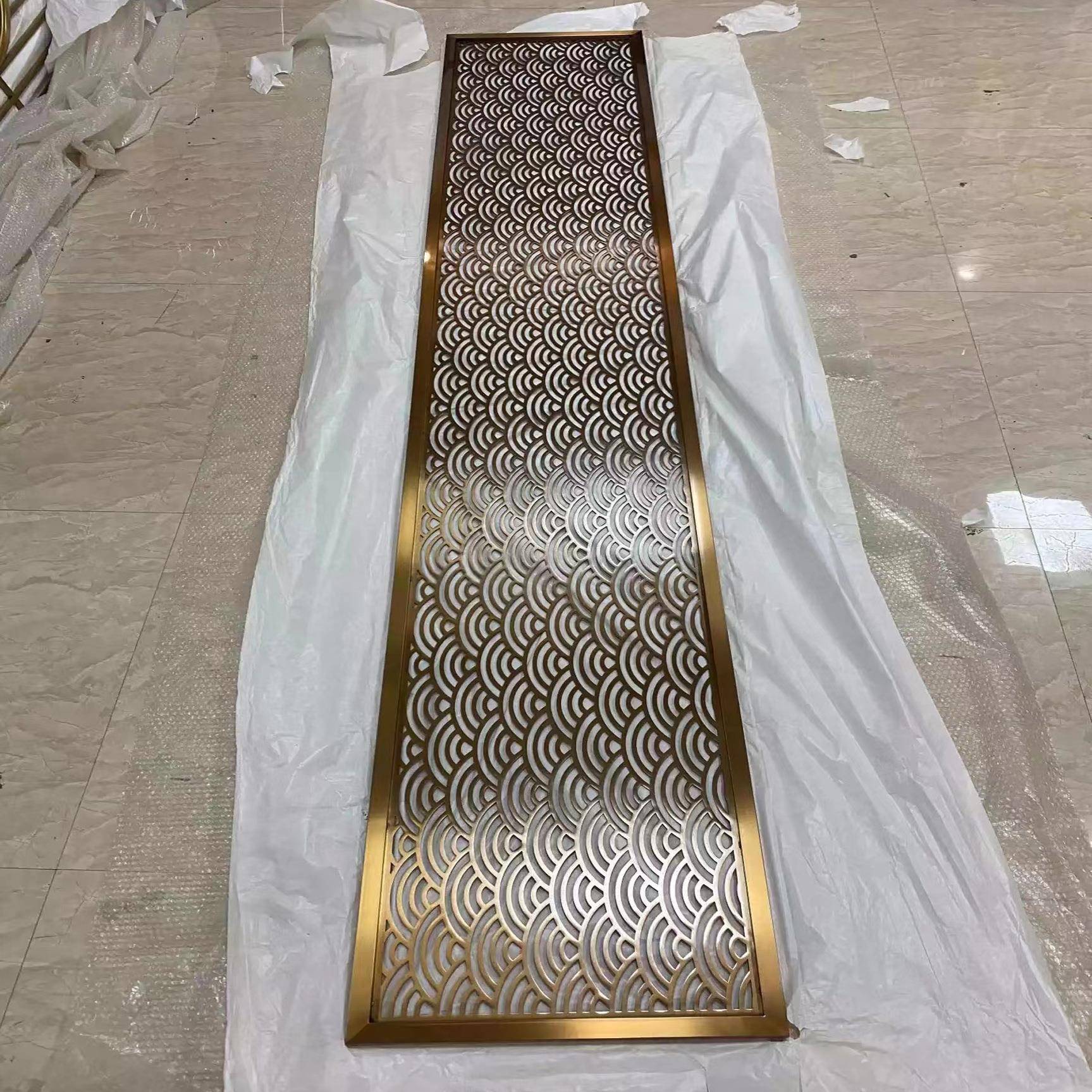 新中花式客厅雕隔隔断23-7-4金属格玄铝关不锈钢鱼鳞屏风断制品装